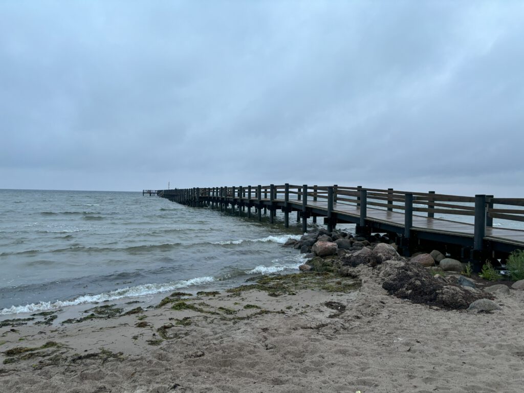 Blick auf einen Steg.