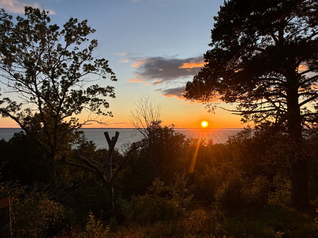 Abendhimmel über See.